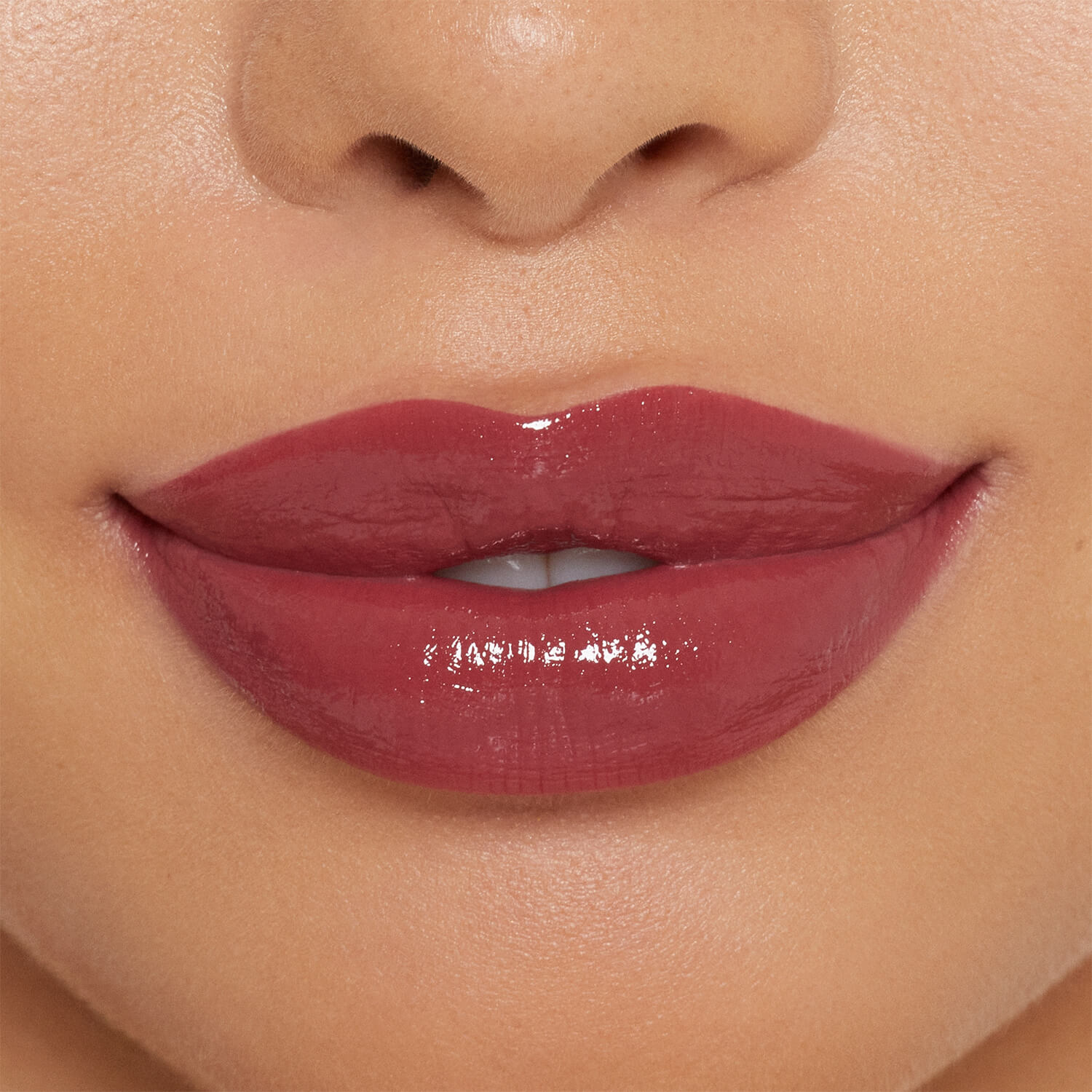 KJ LIP SHINE LACQUER (LABIAL L&Iacute;QUIDO)